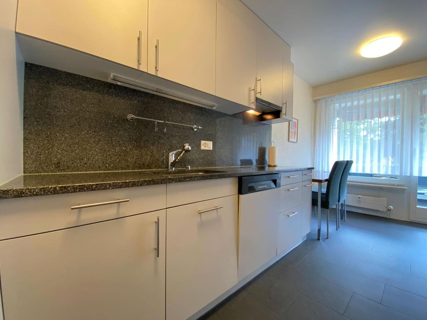 Apartment Arnold บาเซิล ภายนอก รูปภาพ