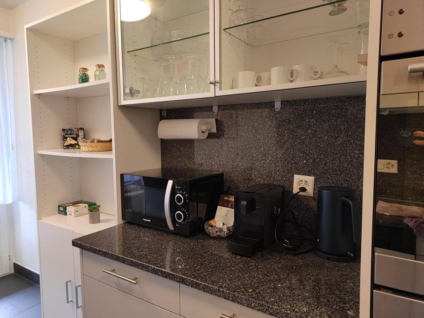 Apartment Arnold บาเซิล ภายนอก รูปภาพ