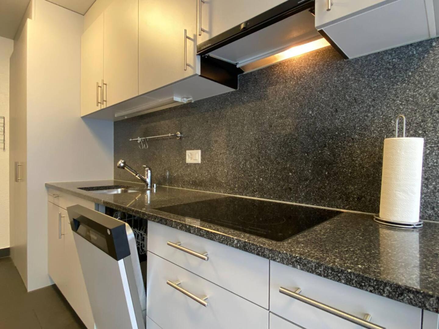 Apartment Arnold บาเซิล ภายนอก รูปภาพ